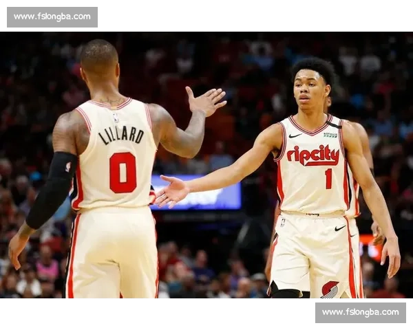 火箭勇士第四场鏖战升级年轻风暴对决王朝底蕴谁主沉浮再写季后赛篇章